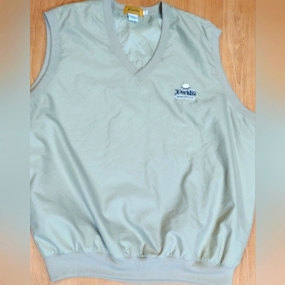 Peredia Golf and Country club golf vest L
